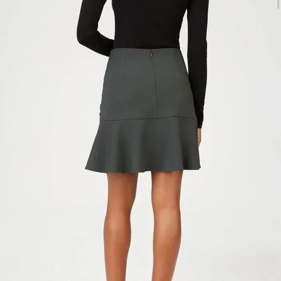 NWOT CLUB MONACO Welse Skirt in Green - Picture 3 of 9